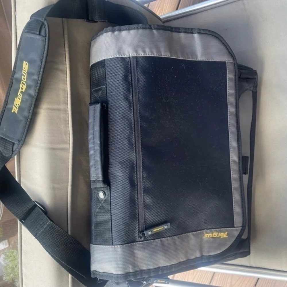 Targus Laptop Bag